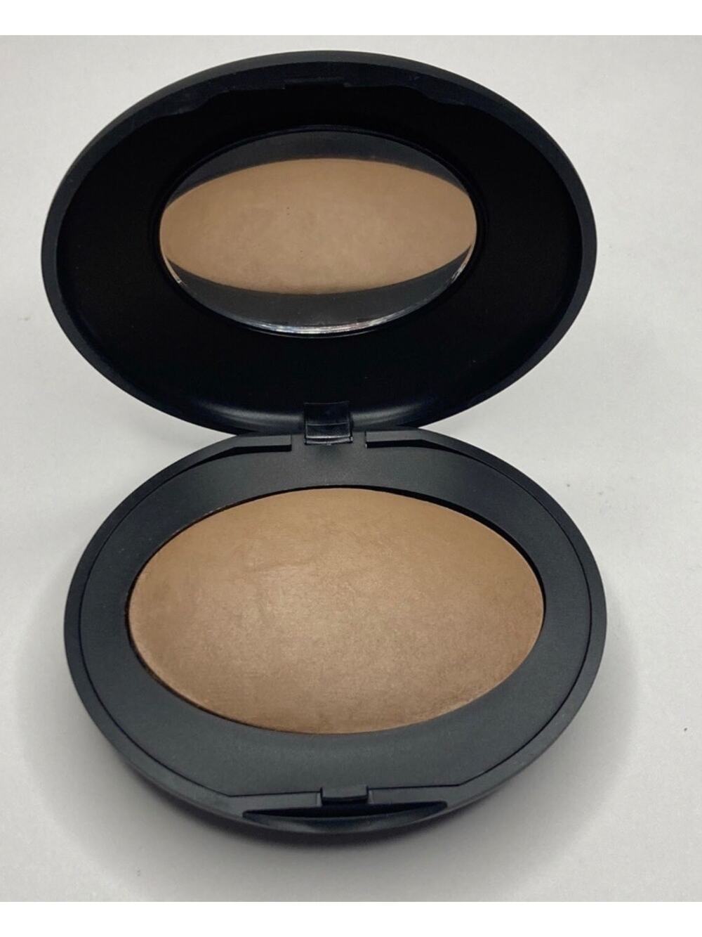 Laura Geller Baked Elements Foundation Deep